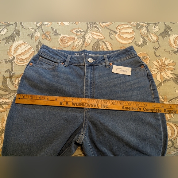 no boundaries size 7 jeans straight leg - Picture 4 of 7